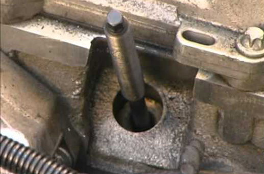 Удаление свечей накала ГБЦ