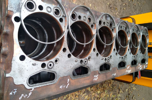 Восстановление плоскости и посадочных мест гильз блока цилиндров Scania